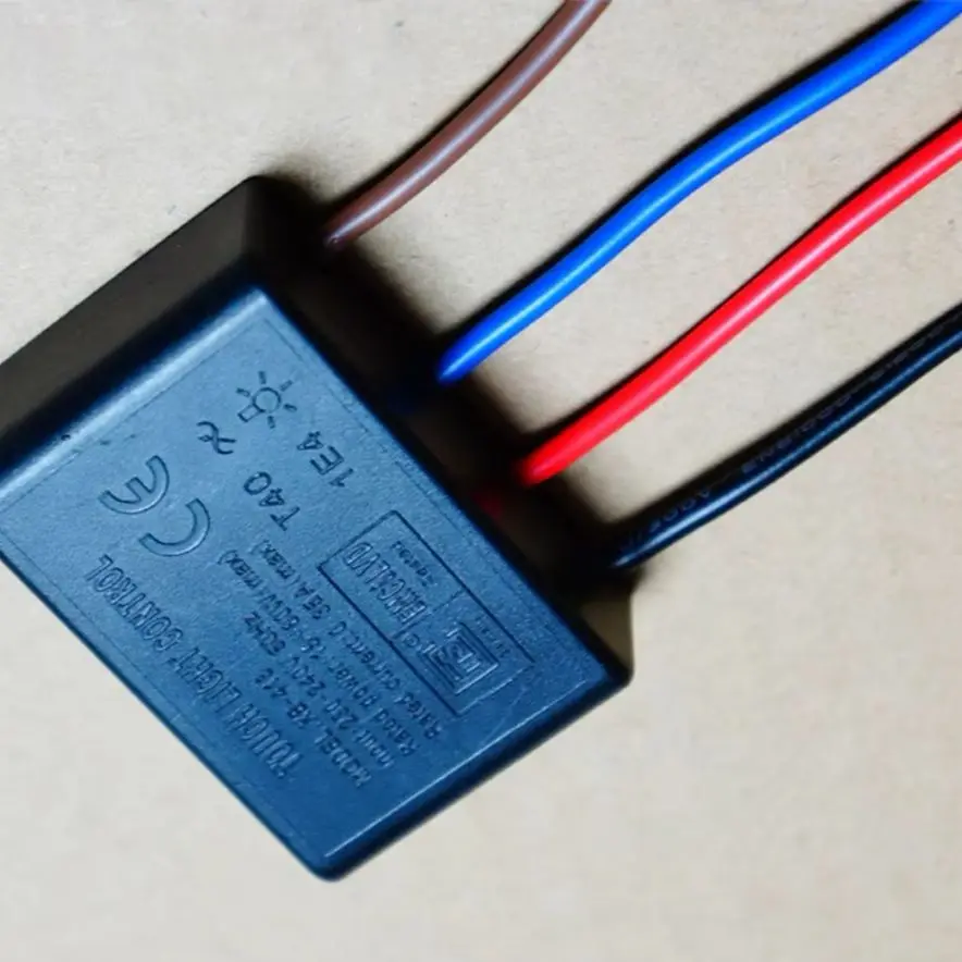 

1pc Dimmer 220v Touch Light Switch Table Lamp Dimmer Control Module Sensor EU Touch Switch With Incandescent Lamps LED Sconces