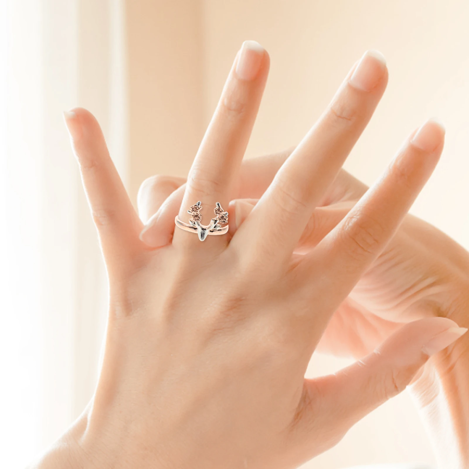 

Vintage Deer Antler Rose Gold Plated Copper Ring Reindeer Finger Ring Christmas Gift for Women Stylish Apparel Match
