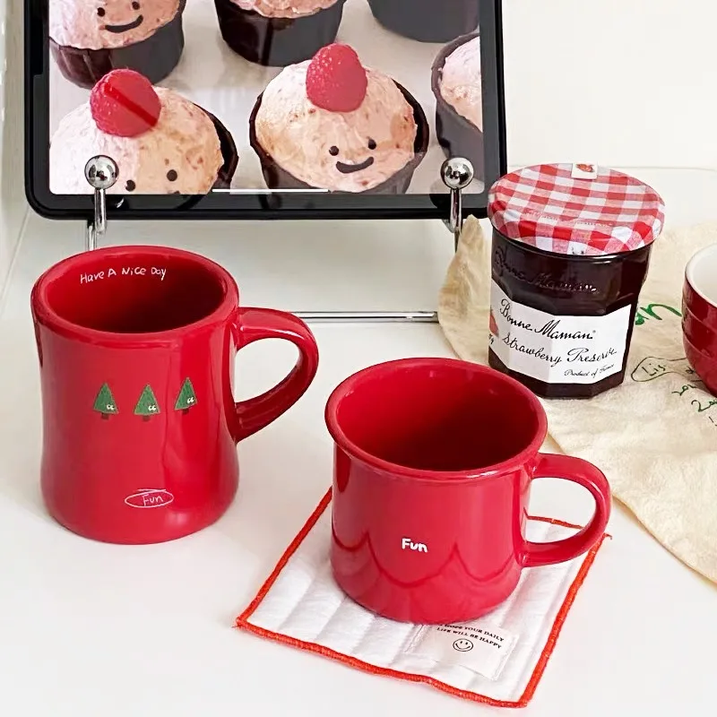 Taza de cerámica roja simple estilo ins de Navidad, taza de desayuno de alto nivel de apariencia, taza de café, regalo para parejas