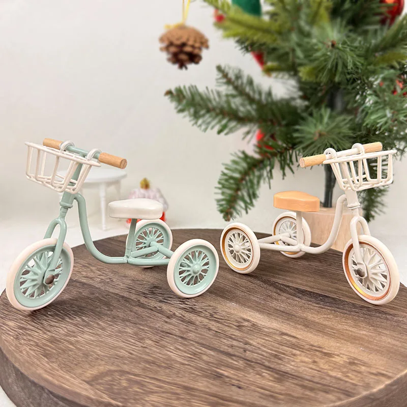 Home Decor Wrought Iron Tricycle Bicycle Model Non-Electric Decorative Ornament The Perfect Gift for Any Occasion