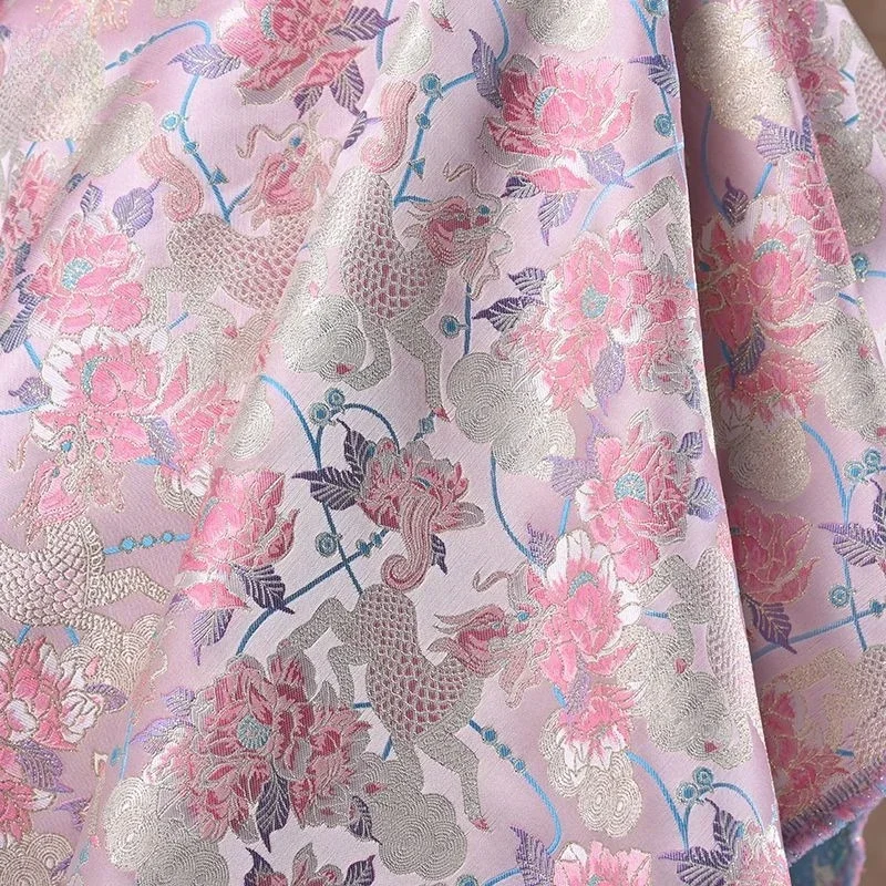 ผ้าซาตินทอลายดอกไม้เนื้อเบา ทอลายแจ็คการ์ดสองด้าน สำหรับเสื้อผ้าสไตล์เรโทรและเสื้อผ้าหรูหรา