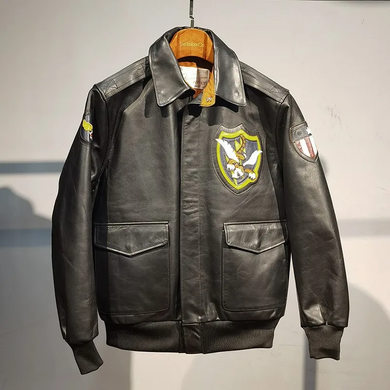 

A men's three-dimensional leather with combination of and top-grain cowhide