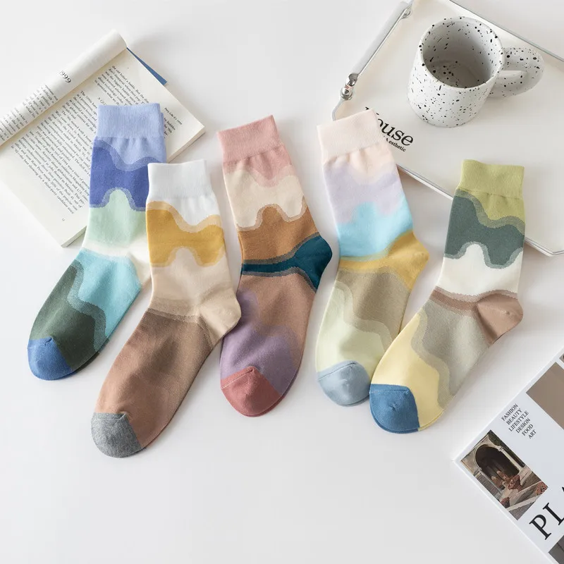 Ladies' Socks Japanese Harajuku Gradient Comfort Sports High-quality Cotton Socks For Girl Preppy Style Versatile High-quality