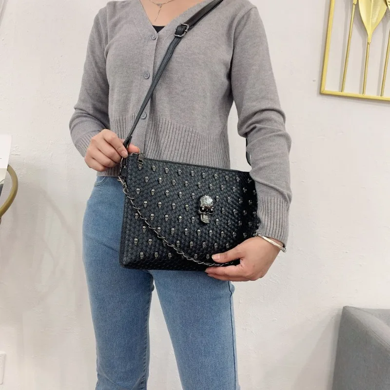 Sac à bandoulière de luxe pour femme, sacs tête de mort, grande pochette rivet, sac alertes onal populaire, ins, mode Accessoire de cuisine,