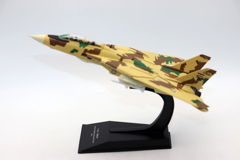 Nouveau 1/100 F-14A TOMagan Iran Air Force 2015 Fighter Diecast et en alliage de plastique modèle d\'avion de simulation pour cadeau de collection