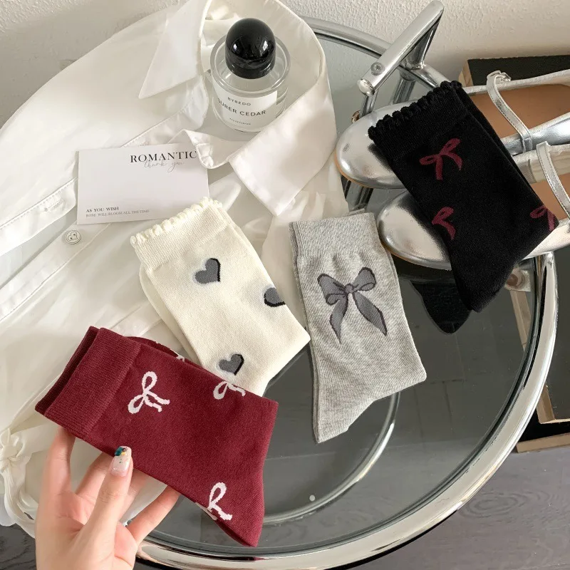 

Новые осенне-зимние женские носки с узлом-бабочкой и сердечками, модные, милые, влагоотводящие, повседневные, средней длины
