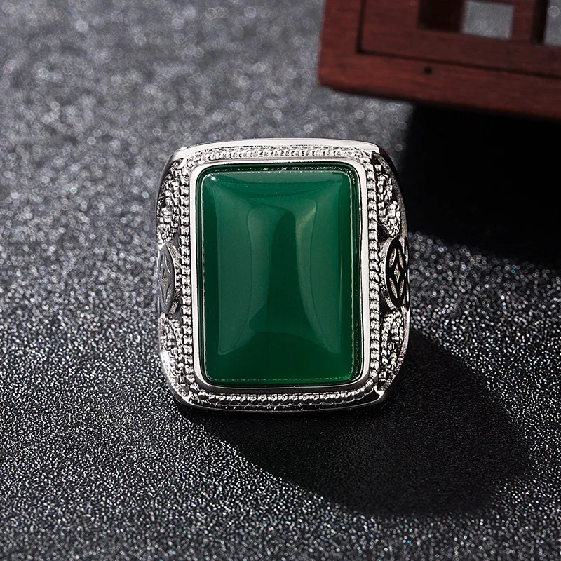 Green Natural Jade Rings Real Jewelry Designer Lucky Talismans Luxury Charm Amulet Fashion Accessories Vintage