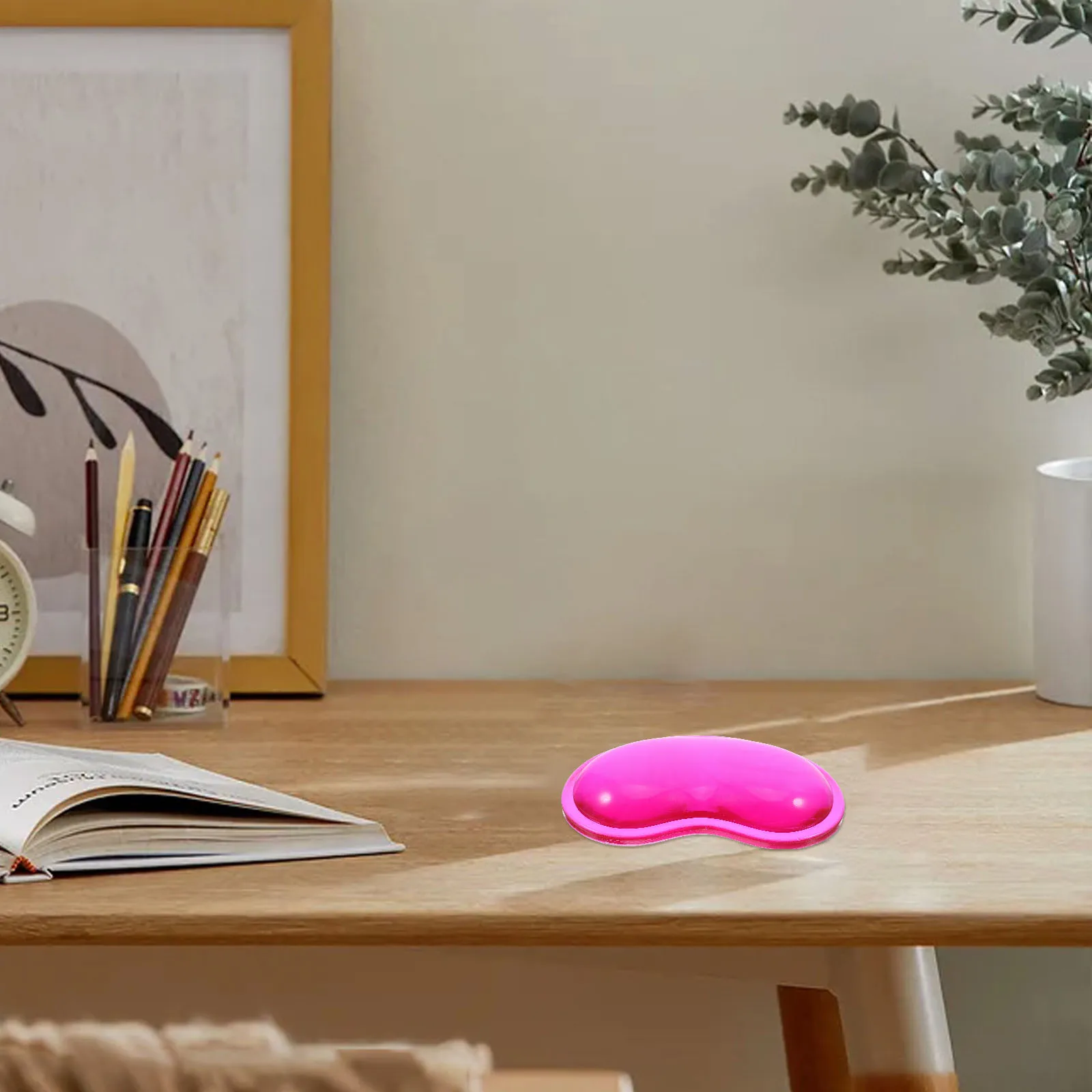 

Heart Shaped Transparent Mouse Pad Silicone Wrist Rest Non-Slip Base Comfortable Ergonomic Desk Hand Support For Office Home