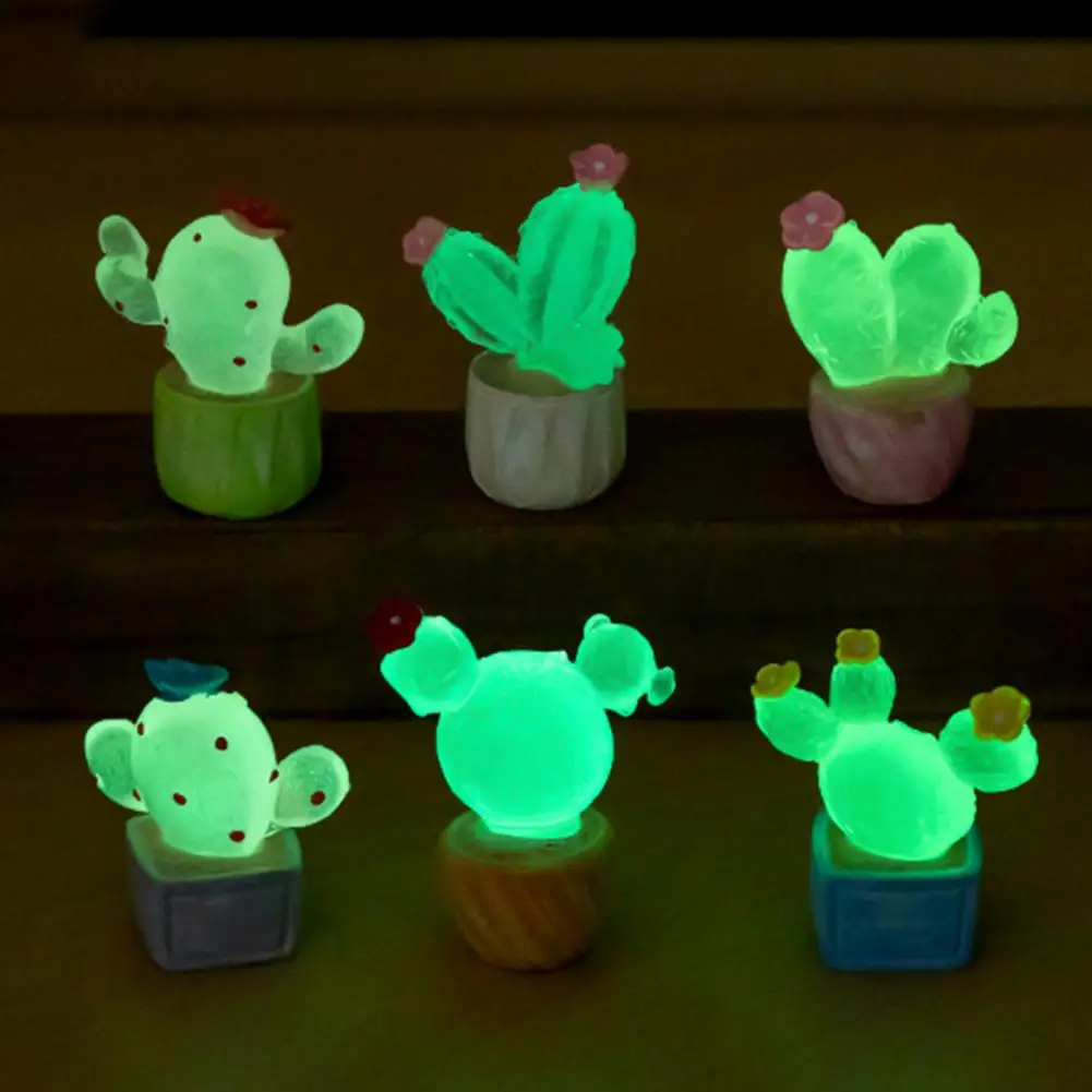 Glow Dark Cactus Figurine Cactus Figurine Set Resin Ornaments for Outdoor Garden Decoration Unique Cactus Gift Idea