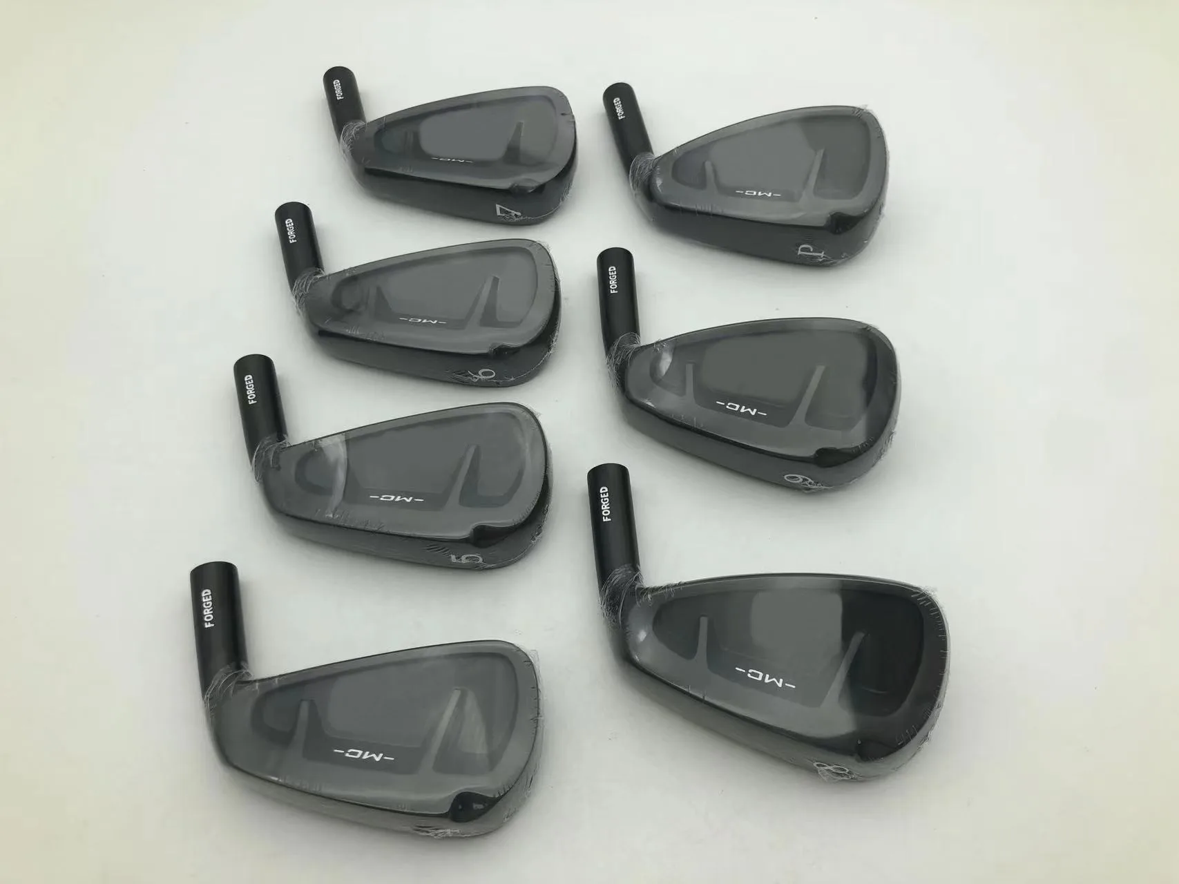 High Quality Forged Golf Iron Set Black Ro 4-9#, P Steel Men Golf Club Set Right Handed Rubber Grip 950 Shaft