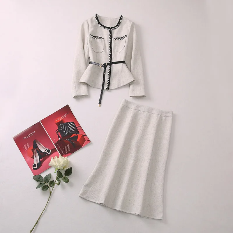 Abito da donna a maniche lunghe con scollo a O, un set di top e gonna a sirena