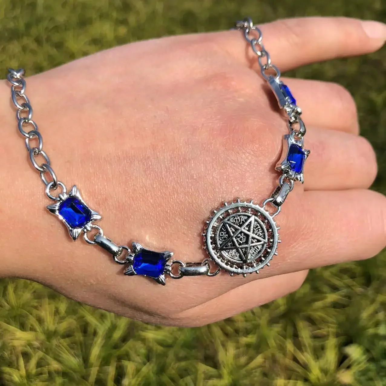 Ciel Phantomhive Punk Sapphire Eagle Shaped Creative Bracelets Sebastian Fashion Jewelry Hollow Chain Resizable Accessories