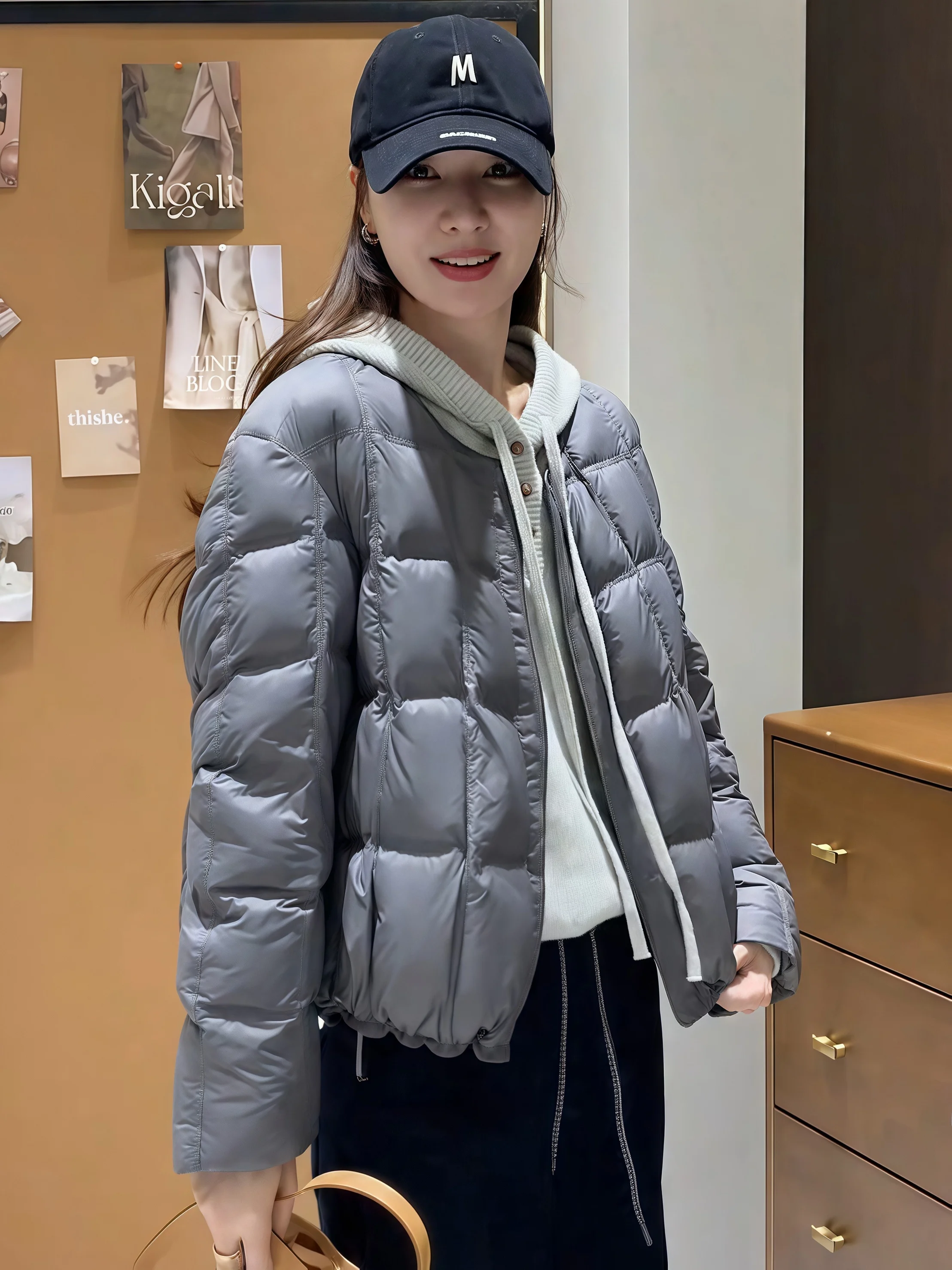 

Korean Style Lightweight round Neck down Jacket Women's Winter New Fashion Warm White Duck Feather Short Bread Style Coat