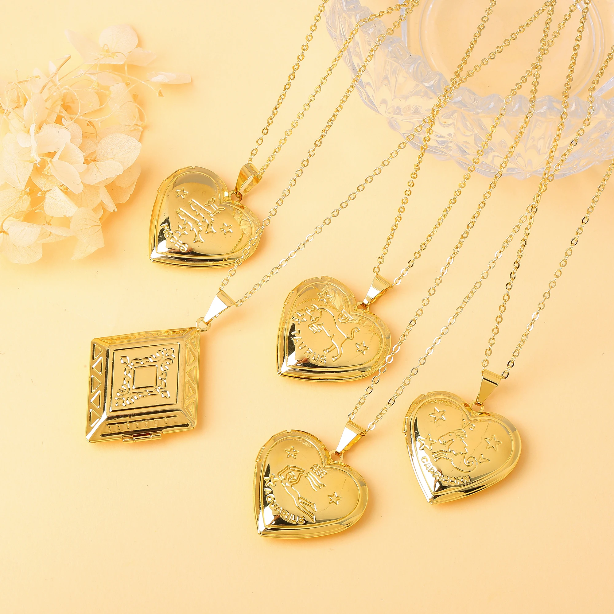 Romantic 12 Constellation Heart Locket Necklace Personalized Astrology Horoscope Openable Photo Box Pendant for Women Party Gift