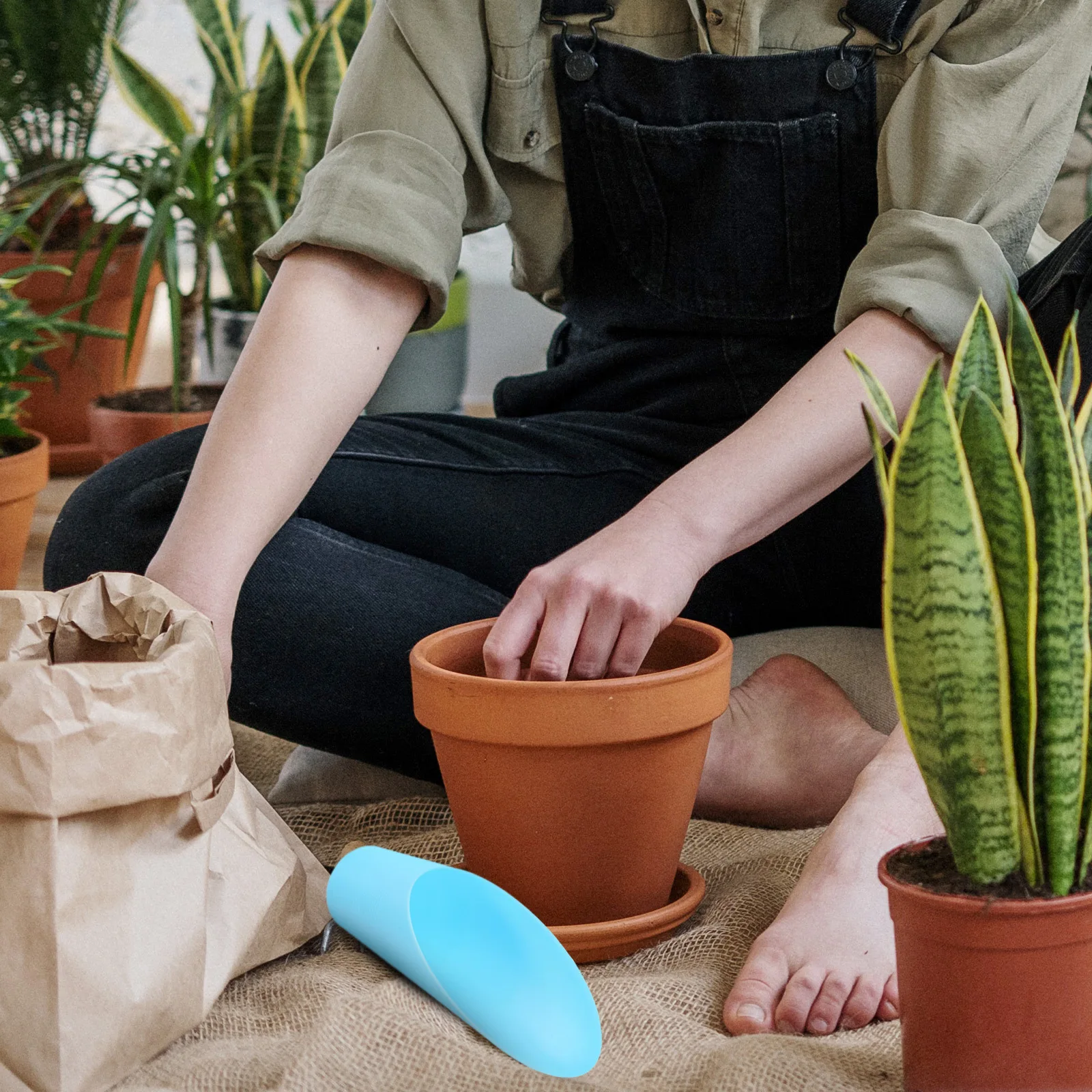 7 سنتيمتر واسعة لون عشوائي البلاستيك حديقة مجرفة التربة مغرفة لزراعة إزالة الأعشاب الضارة تهوية الأسمدة بذور الطيور حديقة مجرفة #1