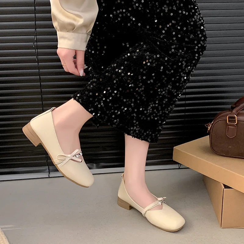 

2025 New Spring and Summer Women's Mary Jane Shoes Women Non-slip Buckle Formal Fashion Shoes Shallow Mouth Female Shoes