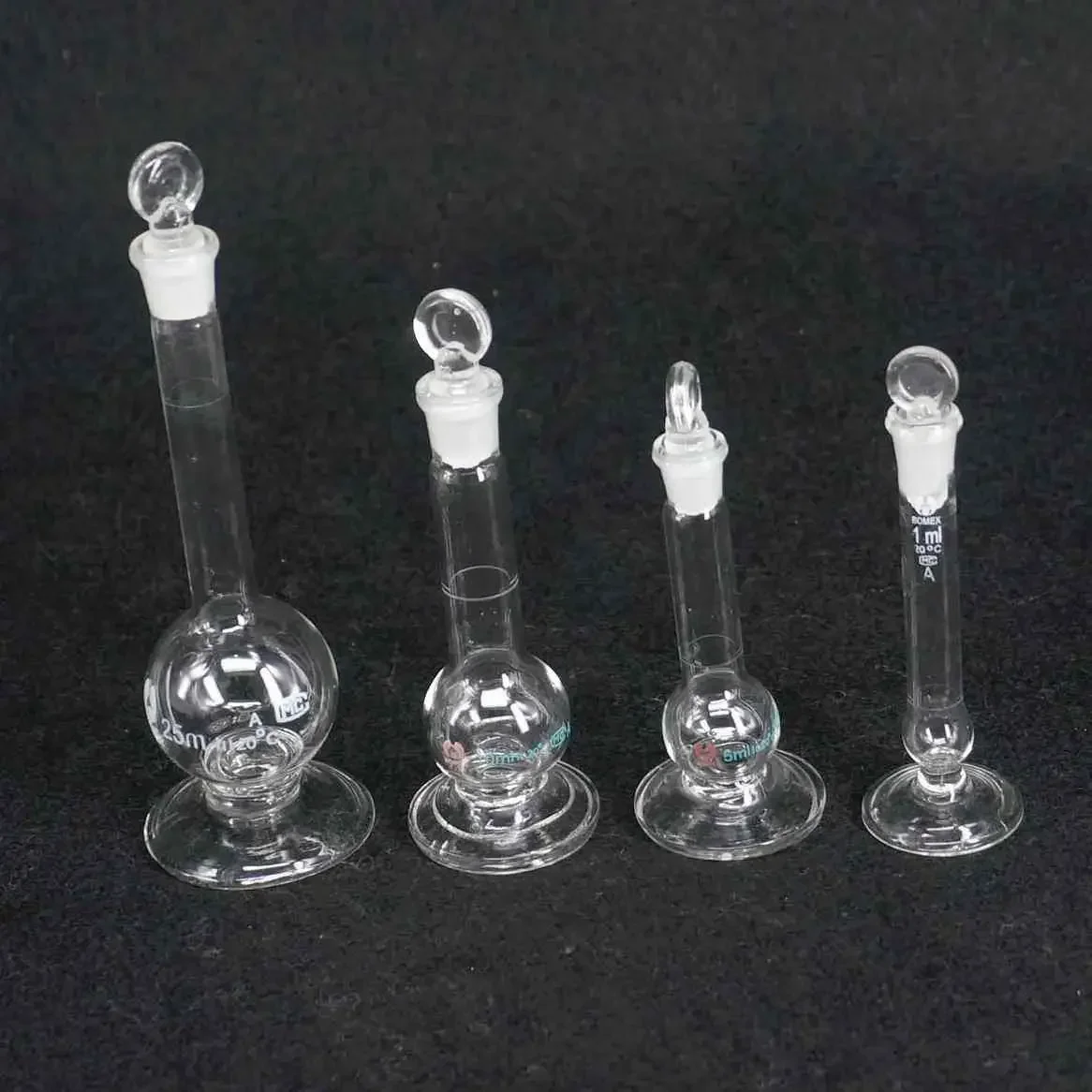 5 ml laboratorium kolby miarowej pomiaru ze szkła borokrzemianowego z korkiem i bazy