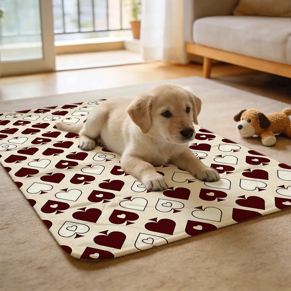 Vintage Heart Spade Pattern Non-Disposable Reusable Puppy Pads Thick Absorbent Anti-Slip for Indoor Pet Training