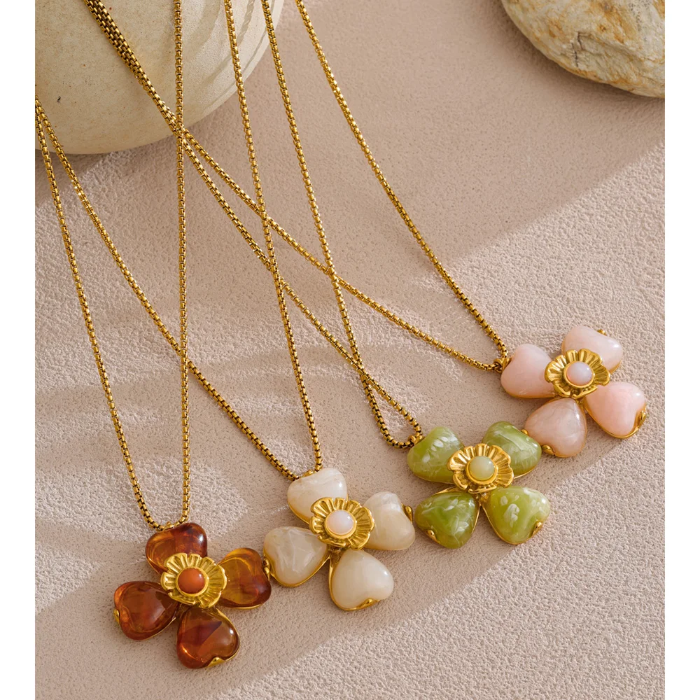 Women's Acrylic Flower Pendant Necklace & Ring Set