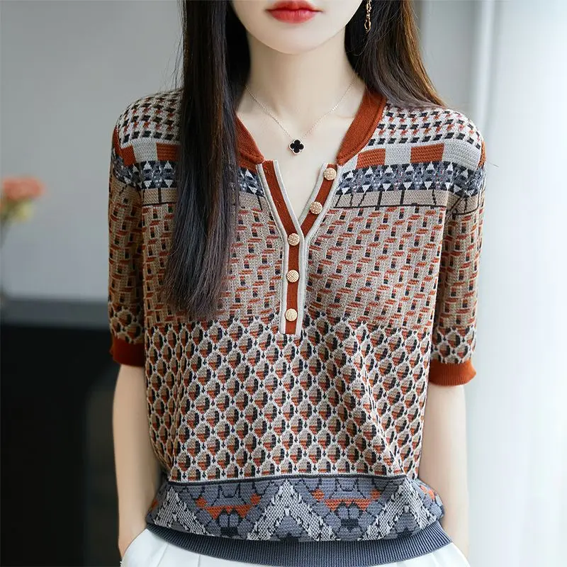 

Fashion Scissor Collar Short Sleeve Jacquard Retro T Shirt Versatile Knitwear
