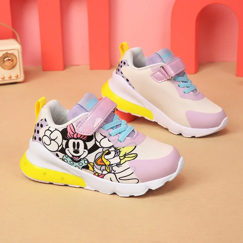 Disney's new flash shoe for girls Minnie mouse sports shoes Breathable casual LED light shoes Light shoes