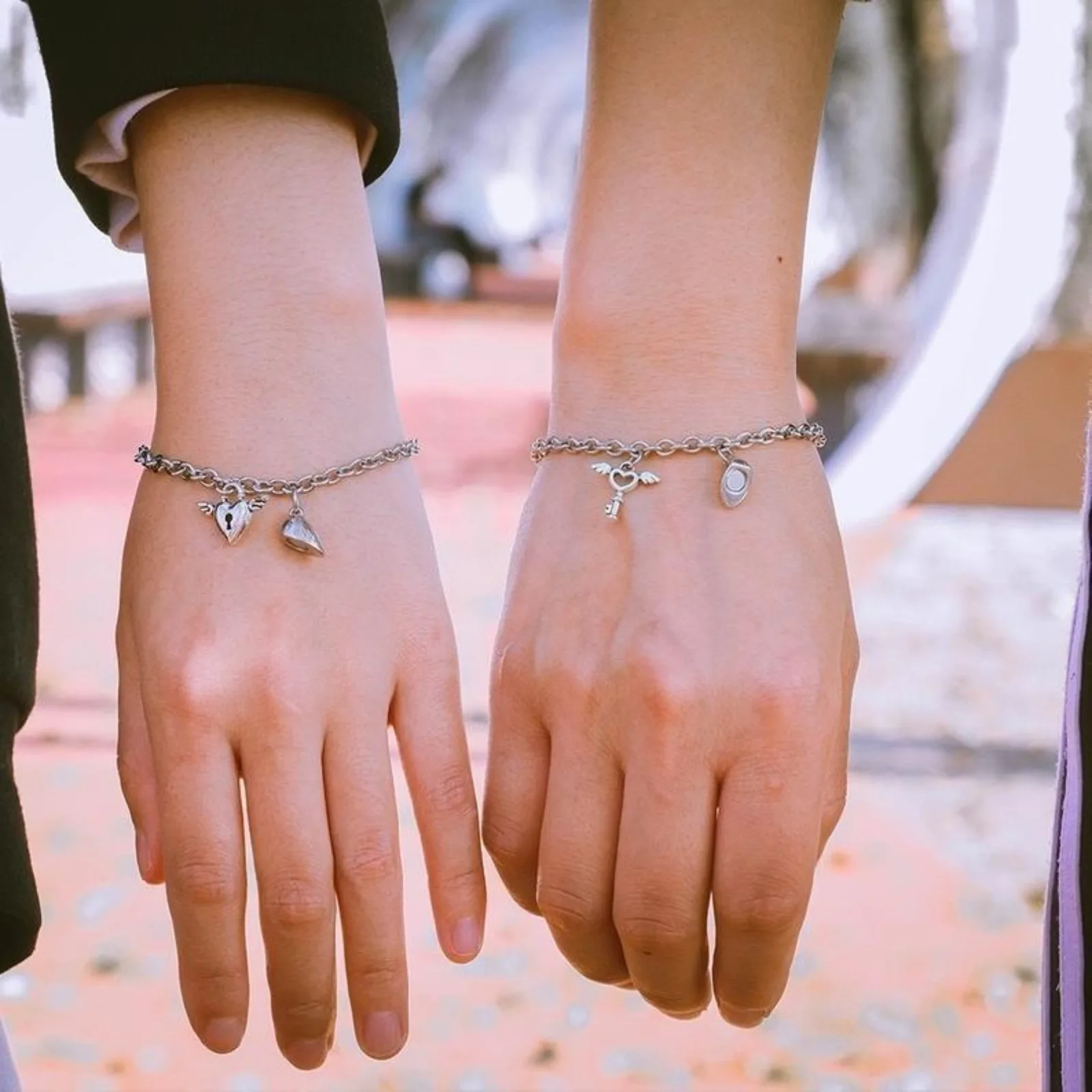 2pcs Matching Couple Bracelets Set Peach Heart Bracelet Pinky Promise Couples Bracelet for Boyfriend Girlfriend Gifts view 2