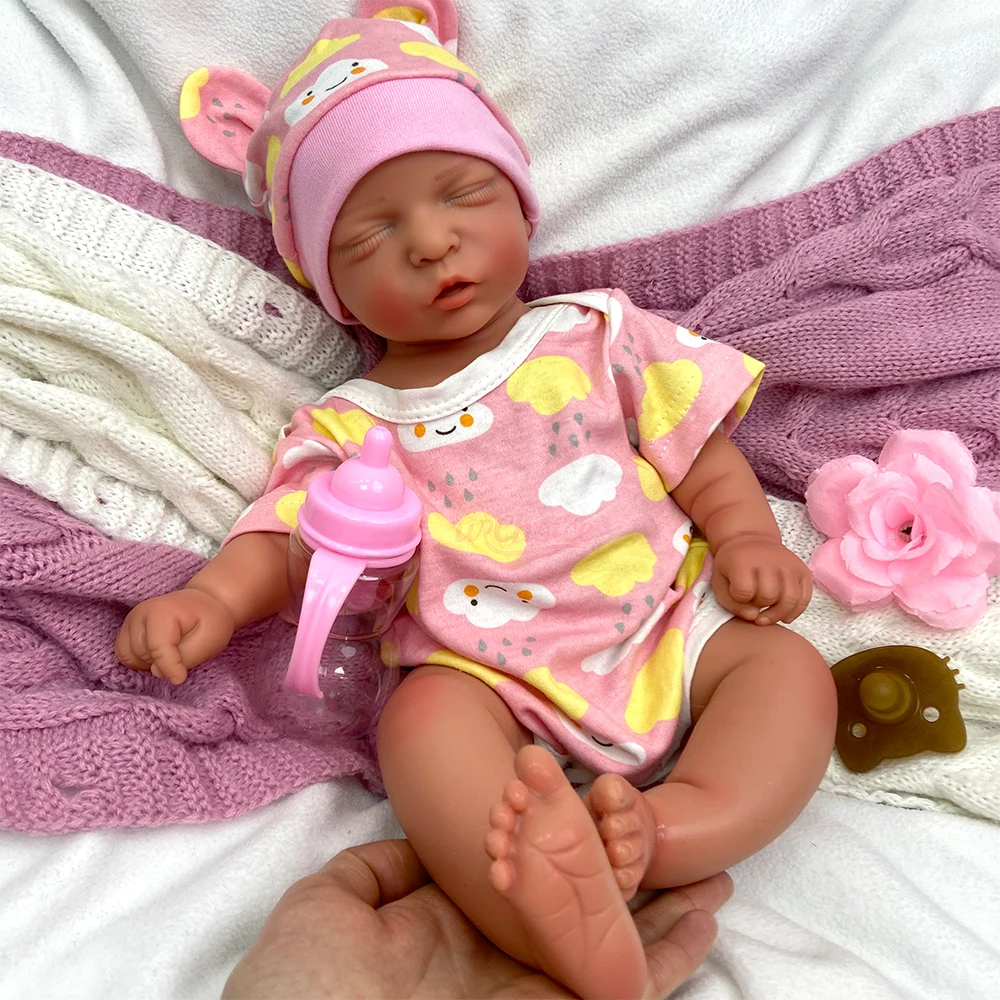 Bambola Reborn Realistica in Silicone da 42 cm, Corpo Intero Morbido, Educativa per Giochi di Ruolo, Neonato per Alleviare l'Ansia e il Morbo di Alzheimer
