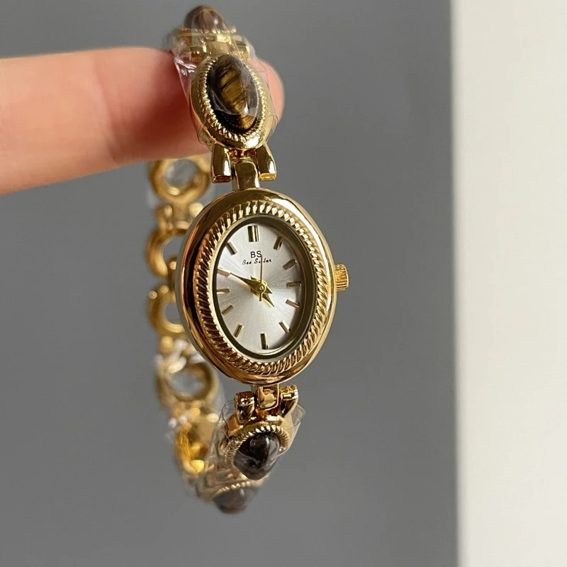 

2025 waterproof quartz watch birthday gift retro classic trend women's watch elegant simple exquisite student