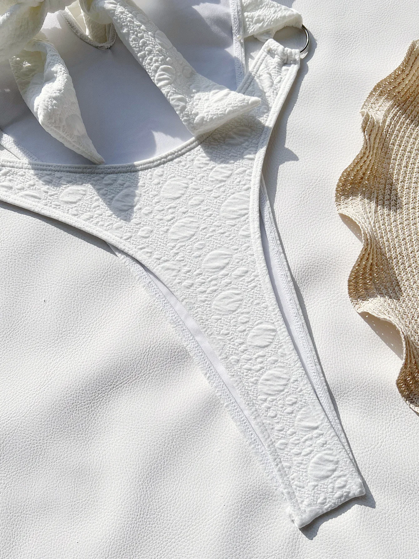 2025年夏 レディース ホワイト リブ編み水着 セクシー バックレス ホルターネック レースアップ 水着 ディープVネック ワンピース水着 ビーチウェア 水着