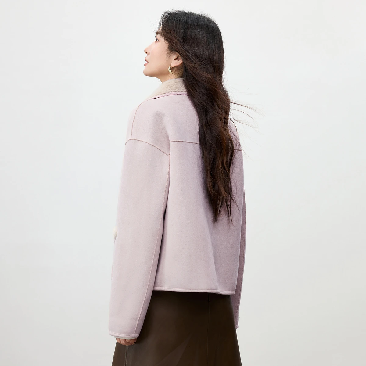 SENTUBILA Suède damesjas 2025, winter, preppyt-stijl, korte jas, claxon, losse pasvorm, veelzijdige dikke warme jas W54PA4095