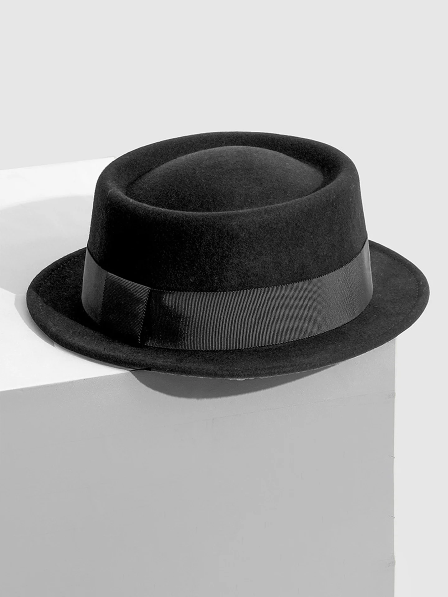 retro-woolen-bowler-hat-women's-short-brim-flat-top-cap-british-fashion-artistic-style-autumn-new-arrival-warm-adjustable-size