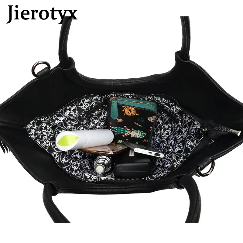 JIEROTYX Women Black Tassel Bags Classic PU Leather Shoulder Bags Gothic Rivets Skull Large Handbags Purse Shoulder Tote