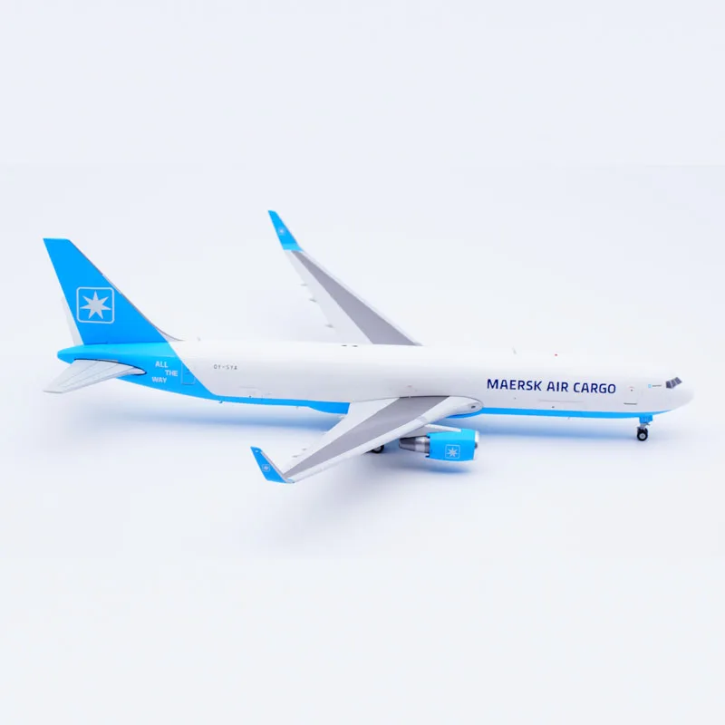 LH2430C Alloy Collectible Plane JC Wings 1:200 Maersk Air Cargo \