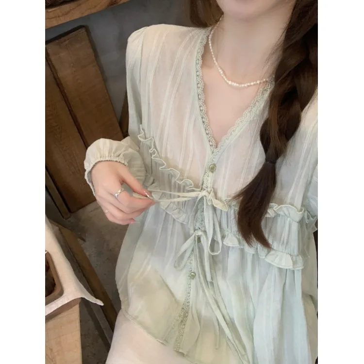 White Loose Splice Lace V-Neck Tie Design Age-Defying Slimming Versatile Women's Shirt Fashionable All-Match Casual Wear