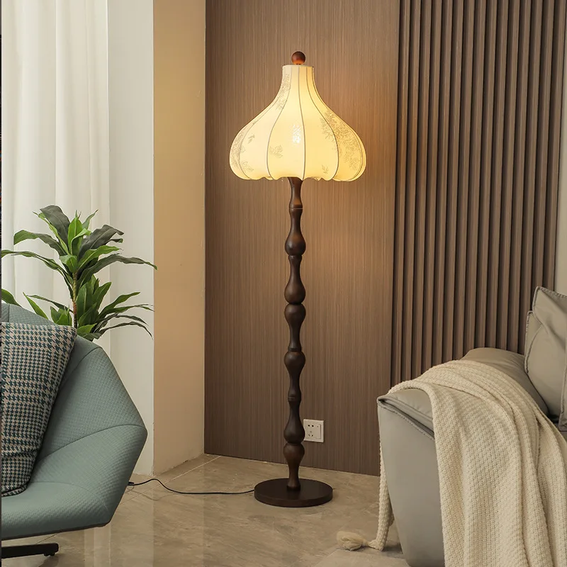 

Vintage log wind medieval floor lamp living room French bedroom study