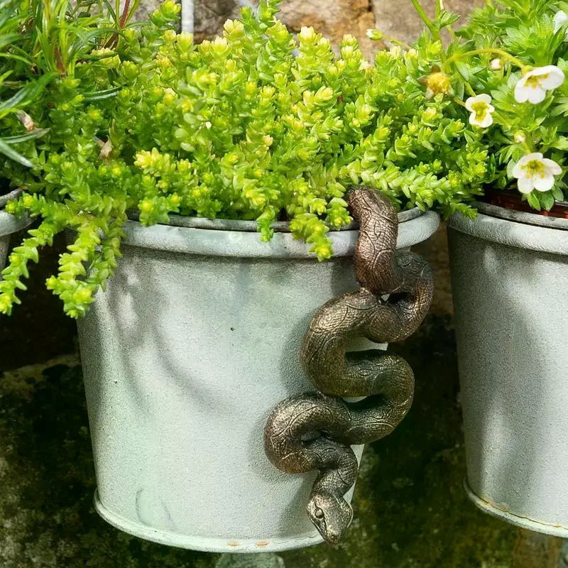 1Pc Upside-Down Snake Resin Sculpture Garden Home Plant Pot Ornament Realistic Animals Figurines Household Decor