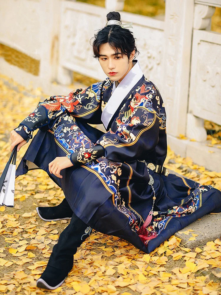 

Chinese-style Jinyiwei Feiyu Set, a complete set of Ming Dynasty Hanfu men's embroidered Spring knife ancient costume