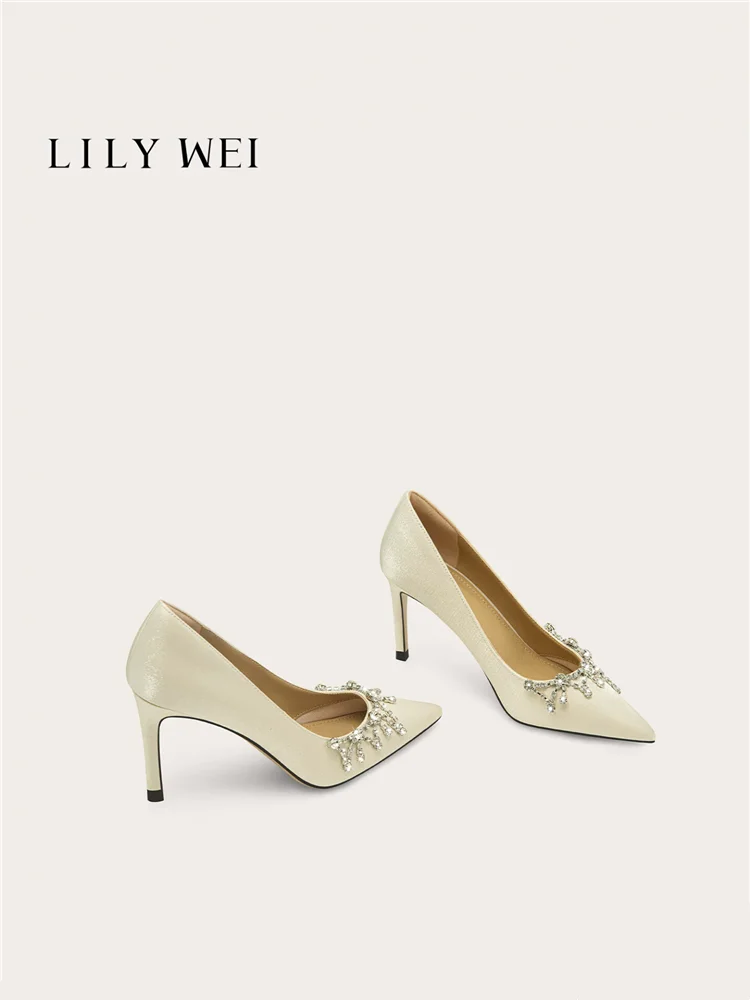 Zapatos de tacón alto de seda con punta fina y pedrería de perlas para mujer, ideales para bodas y banquetes, tallas grandes y pequeñas, con horma ancha, novedad de primavera.