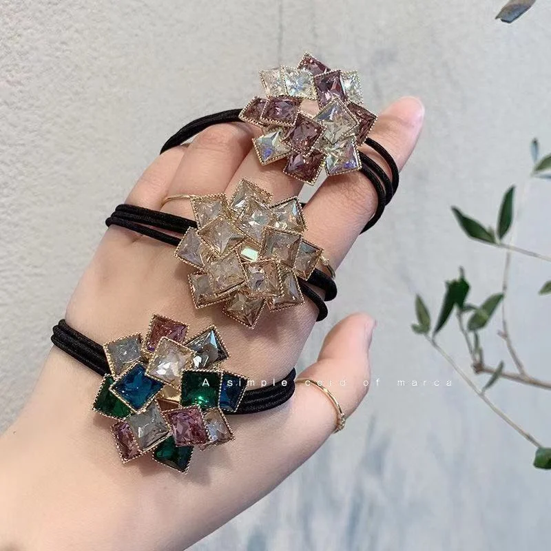 Корейские резинки для волос премиум-класса со сверкающими стразами. Прочные, элегантные и высокоэластичные резинки для волос.