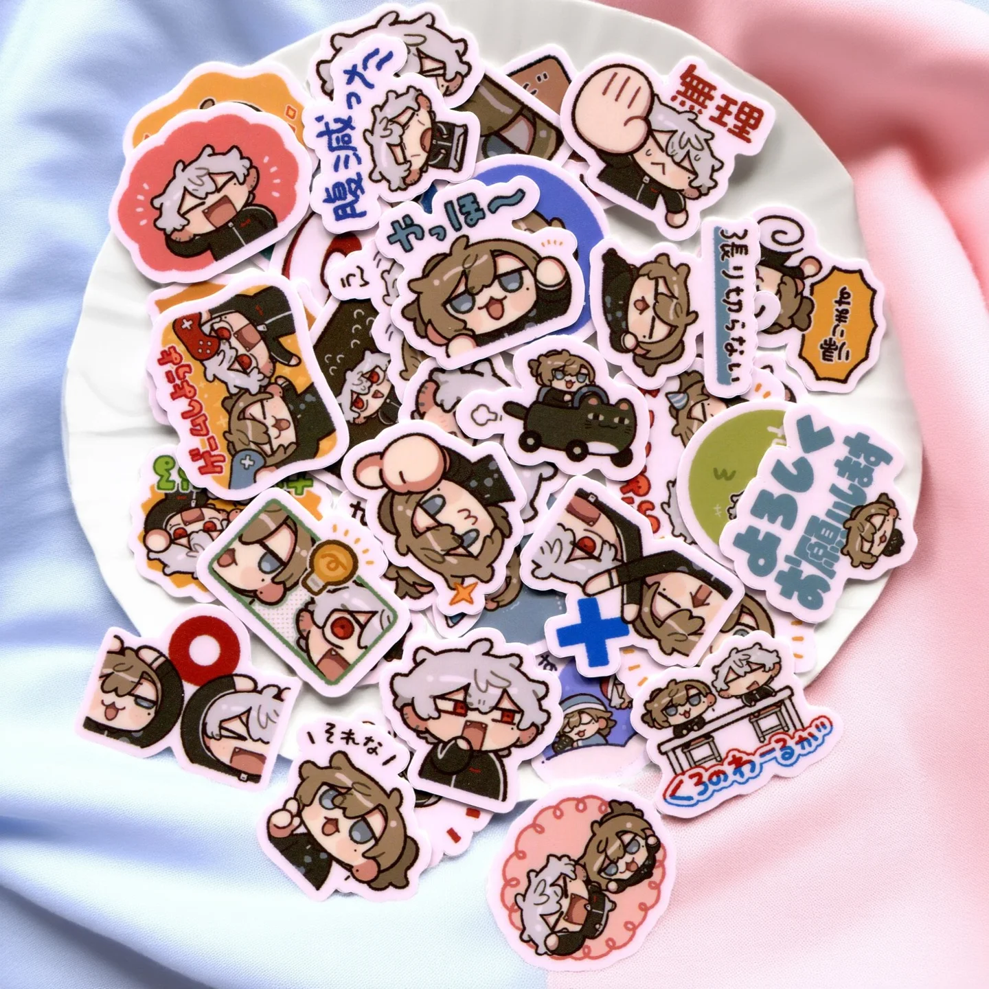 40 ШТ. Ниндзя и убийца под одной крышей 2-3 СМ НАКЛЕЙКА