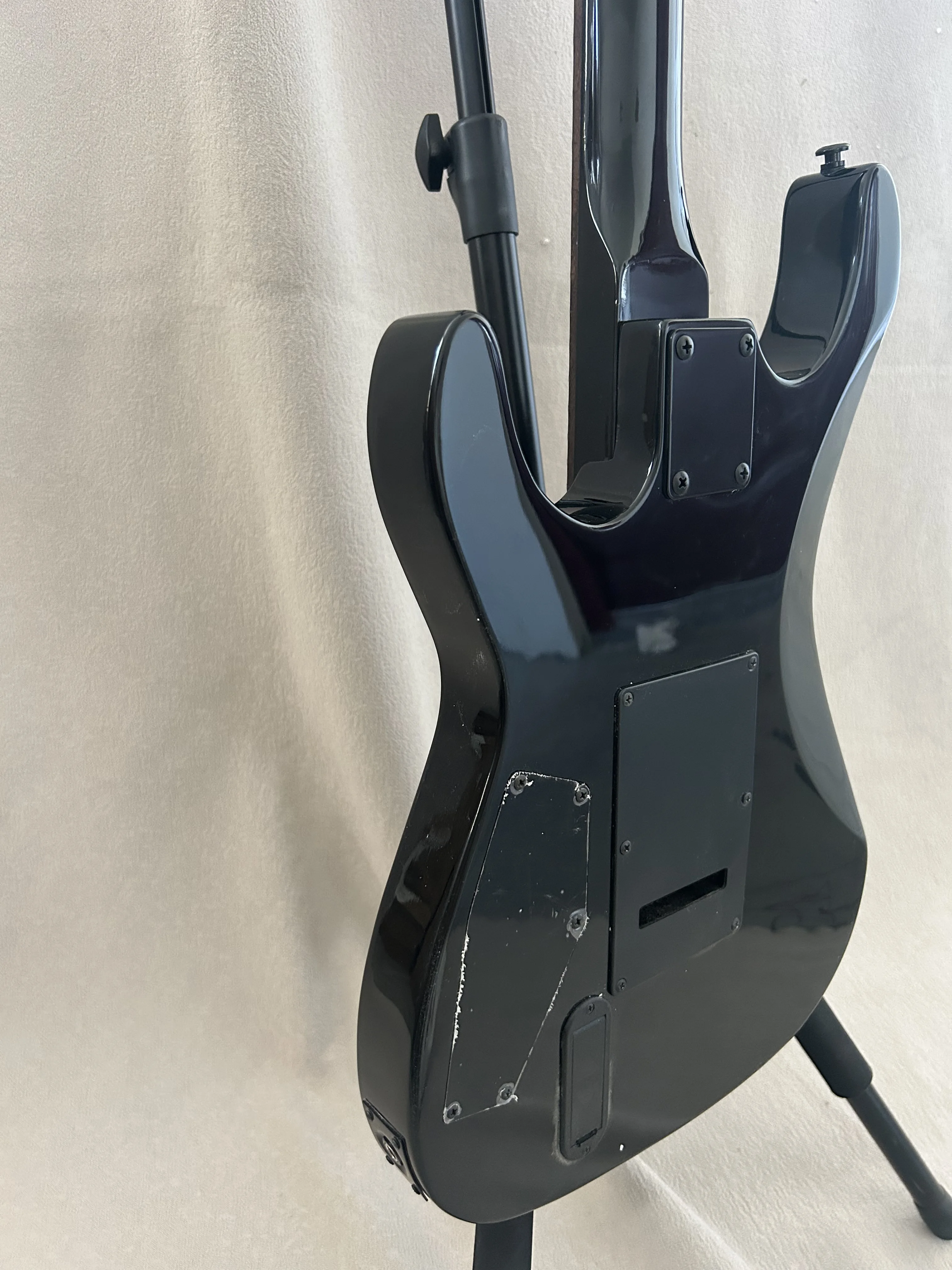 KH-WZ KIRK HAMMETT MODEL جيتار كهربائي EMG Active Pickup Floydrose Vibrato