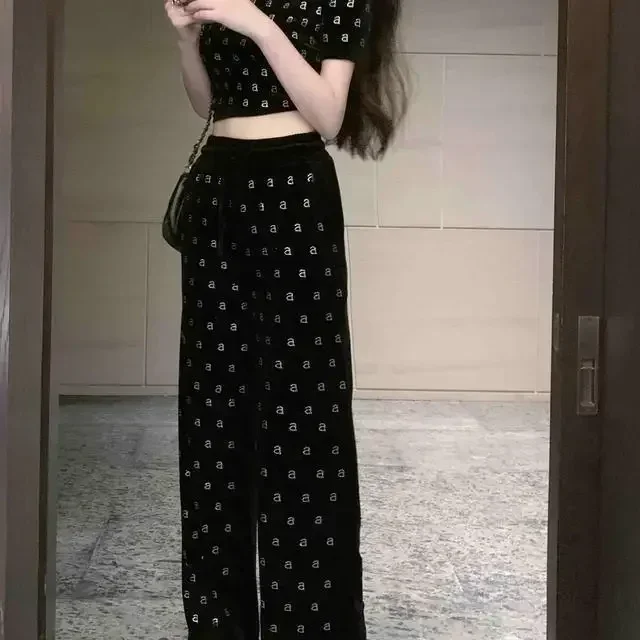 Velvet Two-piece Set with Foreign Style Heavy Industry Hot Diamond Short Sleeved Top and Casual Pants Set Design Sense for Women