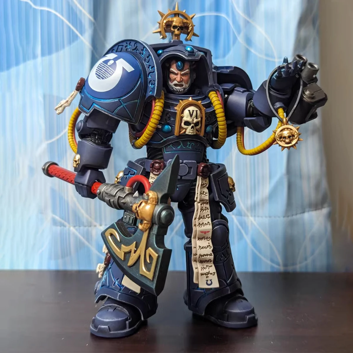 JOYTOY Warhammer 40K Ultramarines أمين المكتبة في المنهي درع عمل الشكل المفاصل المنقولة أنيمي تمثال جامع نموذج اللعب