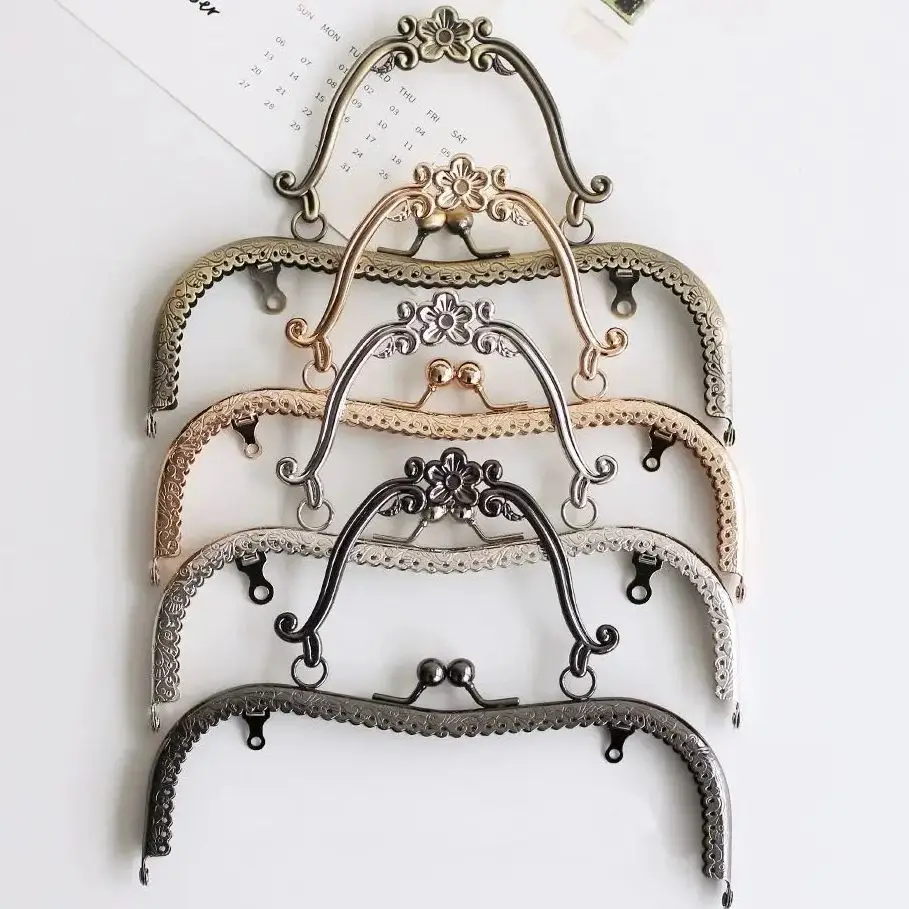 20,5 cm Vintage Metal Purse Clasp Frame Bag Kiss Clasp Lock Metal Purse Frame for DIY Craft Purse Bag Making Bag Accessories