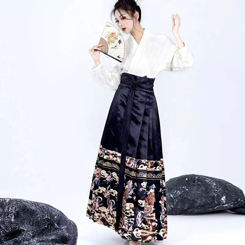 

Horse Face Skirt Hanfu Women's Dress Long Robe Top Daily Style Horse Face Pony Skirt Traditional Ming Dynasty