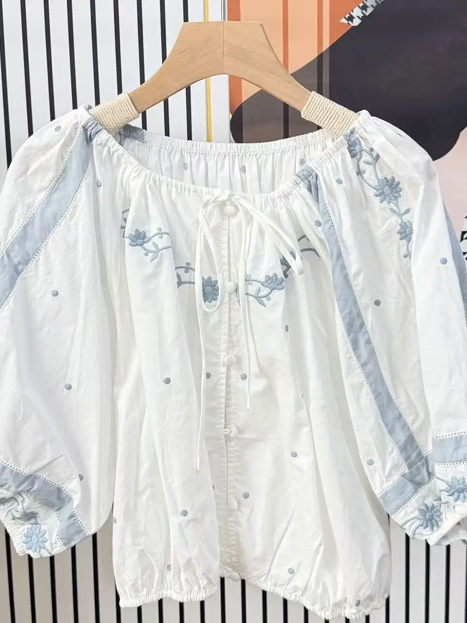 

Country Style Lace Trim Flower Embroidery Large round Neck Lantern Sleeve Cotton Shirt Women's Loose Fit Long Sleeve Top