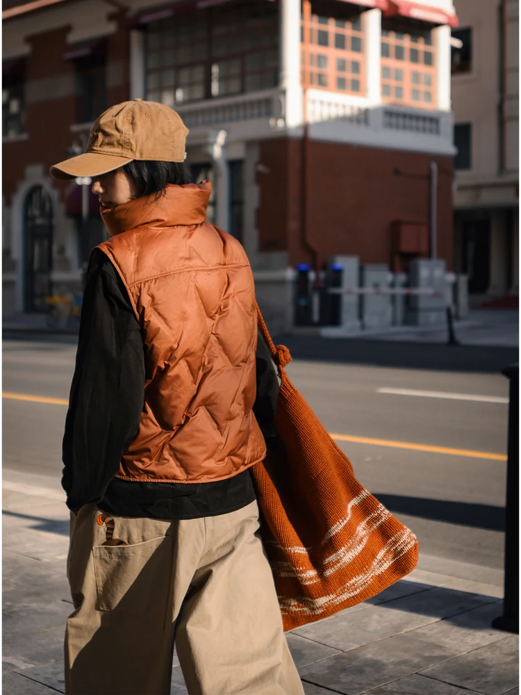 

Женский пуховый жилет из 95% белого гусиного пуха, теплый, ветрозащитный, осенне-зимний, модный, прямого кроя, без капюшона, на молнии