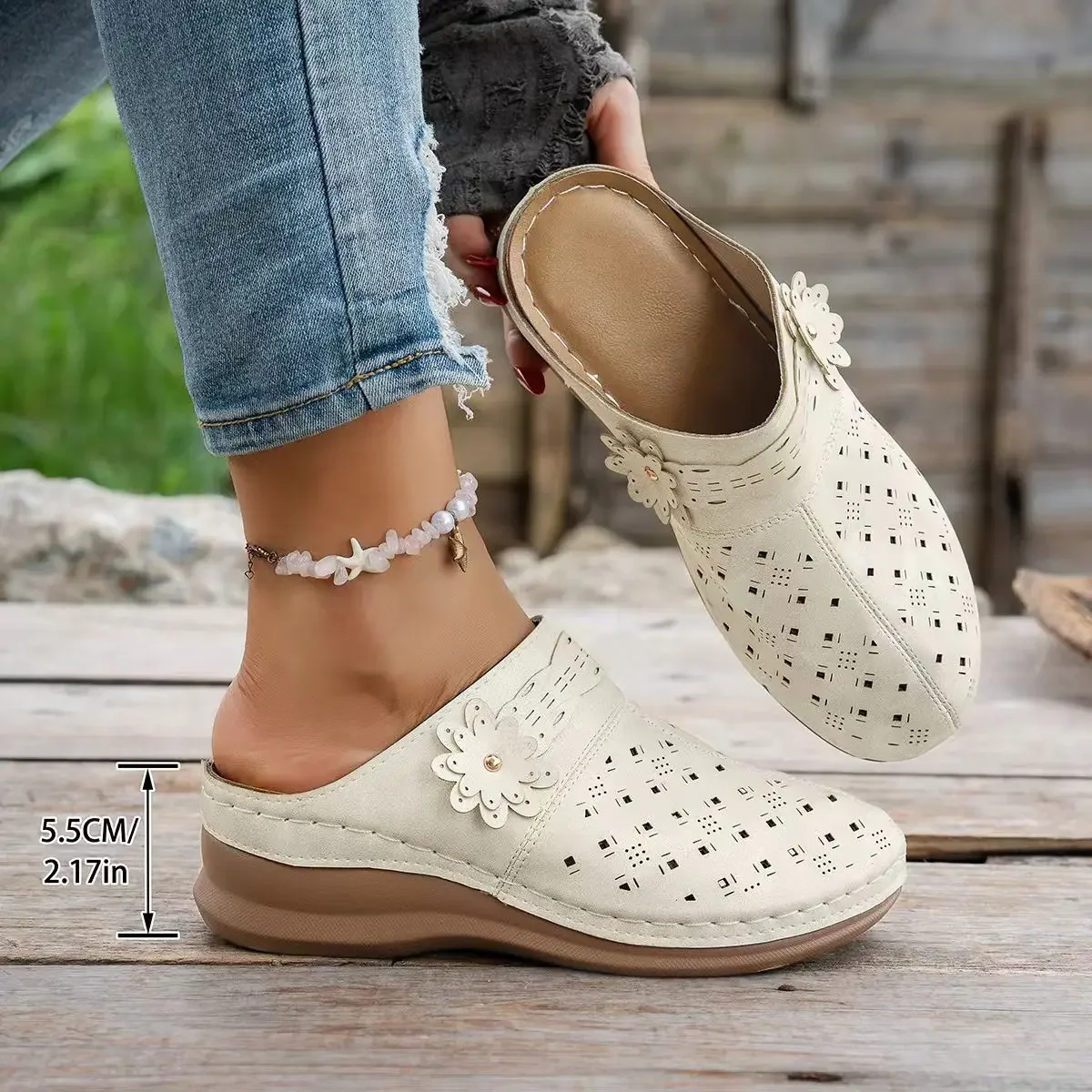 

Женские сандалии, уличная пляжная обувь, женская обувь, новинка 2023 года, полые тапочки на платформе, уютные сандалии без шнуровки, легкие женские шлепанцы