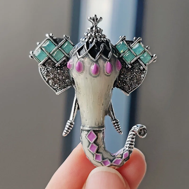 

Creative Auspicious Lovely Rhinestone Elephant Brooches For Women Men Classic Thai Style Enamel Animal Brooch Pins Jewelry Gifts