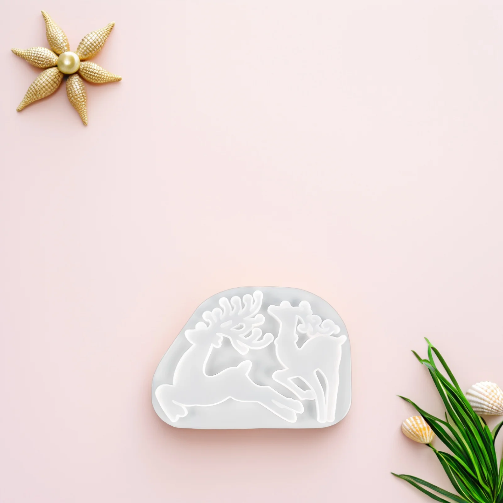 

TEHAUX 3pcs Epoxy Resin Christmas Mold Set for Keychains Charms Silicone Casting Pendant Xmas Crafting Accessories